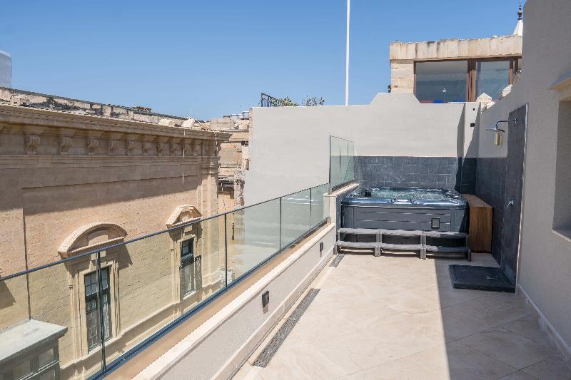 The Cumberland Hotel By Neu Collective Valletta Exterior foto